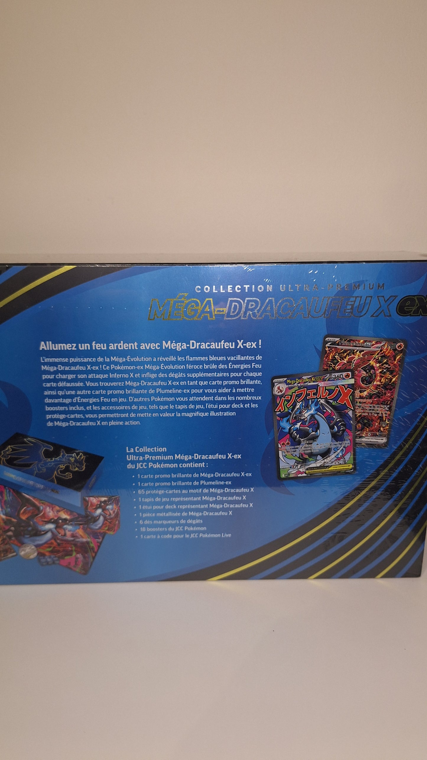 Coffret Collection Ultra-Premium Méga Dracaufeu x-EX
